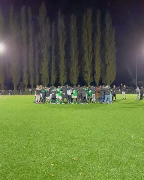 #jugend #ajugend #kreispokal #abinsfinale #comeback #nachspielzeit #wahnsinn

Wir gratulieren unser A—Jugend @sgsuderwich2004er zum Einzug ins Finale des Kreispokals 💚🤍🙏💪🔥

In der Nachspielzeit drehen unsere Jungs das 0:1 gegen Landesligist SV Schermbeck und gewinnen am Ende 3:1 💪 

Was für Buden - was für Emotionen 👏👏

Glückwunsch Jungs 👏👏👏💪

#wirsindsurk #wirhaltenzusammen #teamgeist