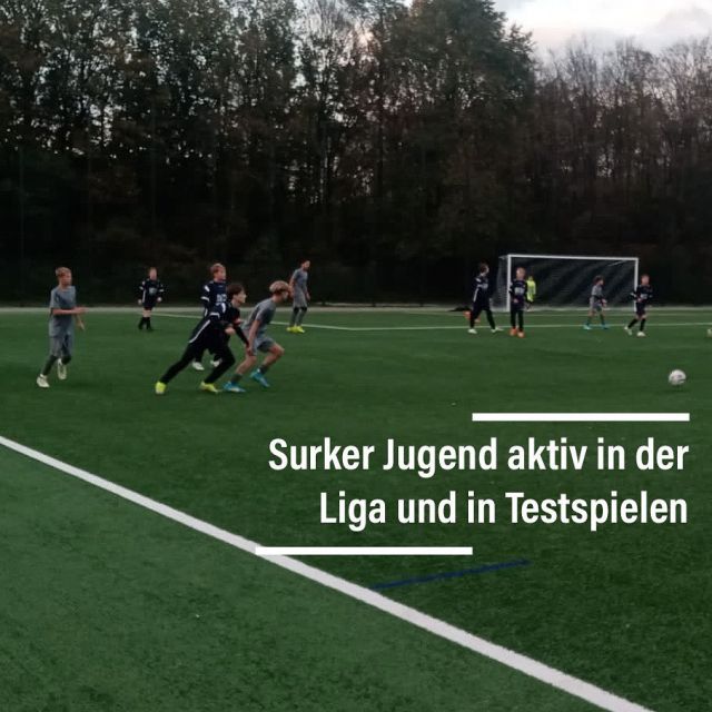 #jugend #samstag #meisterschaft #freundschaftsspiele #spass #fussball

Heute waren unsere Jugendteams sowohl in Meisterschafts- als auch Freundschaftsspielen aktiv 💪💚🤍

Grund zum Jubeln hatten heute morgen bereits unsere F-Junioren Teams 😉 Offizielle Ergebnisse gibt’s ja in dieser Altersklasse nicht mehr! 👌

Für unsere E-Junioren gab es jeweils einen Sieg und eine Niederlage! Unsere E1 gewann knapp in @sf_stuckenbusch , unsere E2 musste dem SC Herten gratulieren 🤷‍♂️

Unsere D-Junioren hatten spielfrei und nutzten die Gelegenheit für einen Test gegen die Hammer SpVg II und erzielte ein tolles 3:3 💪

Unsere C-Jugend hatte ebenfalls spielfrei und fuhr statt dessen beim besten Fußballwetter zu einem Testkick zum @svhochlar.jugend II. 

Den Testkick nutzen unsere Trainer um einiges auszuprobieren, aber auch um den Jungs Spielpraxis zu geben, die nicht so oft zum Einsatz kommen .... 🙏👌

Am Ende setzten sich unsere Jungs mit 5:3 durch 👏 Wir bedanken uns herzlich beim Gastgeber der C2 vom SV Hochlar 28. 🙏

Unsere A2 @sg_suderwich_u18 musste sich leider dem souveränen Spitzenreiter Langenbochum mit 0:2 geschlagen geben 😟

#wirsindsurk #wirhaltenzusammen #tesmgeist