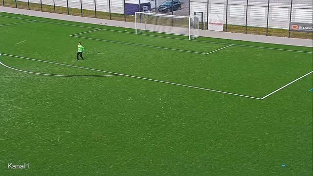 #meisterschaft #senioren #dritte 

Wir freuen uns sehr, dass auch unsere Dritte gestern ihr erstes Spiel gewonnen hat 💚🤍💪

Und das noch mit einem äußerst sehenswerten Siegtreffer zum 2:1 ⚽️ durch @janniss.lct 👏

Macht weiter so Jungs 👍

#wirsindsurk #zusammenhalt #teamgeist