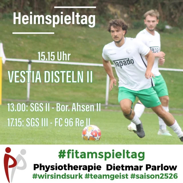 #senioren #meisterschaft #fitamspieltag #heimspiele #lülfstrasse 

Guten Morgen liebe Surker 🌤️⛅️

heute steht der nächste Heimspieltag auf dem Programm 💚🤍

Unsere Erste empfängt um 15.15 Uhr @vestia_disteln II. Die Distelner stehen derzeit auf Platz 13 und holten alle 3 Punkte jeweils mit einem Remis 🤷‍♂️ Im letzten Jahr gewannen unsere Jungs das Heimspiel mit 3:2 👏

Unsere Zweite spielt um 13 Uhr gegen @svborussiaahsen_diezweite . Die Ahsener stehen derzeit mit 5 Punkten auf Platz 13. Mit dem vierten Saisonsieg könnten unsere Jungs ein schönes Polster aufbauen. Zuletzt war Ahsen im Mai 22 zu Gast und gewann damals 2:3. 🥹

Zum Abschluss spielt unsere Dritte um 17.15 Uhr gegen den @fc96recklinghausendiezweite . Der FC steht derzeit punktgleich auf Platz 8. Im letzten Jahr gewann der FC mit 7:3. 🤔

Bereits heute Morgen ist auch unsere Jugend aktiv. Die A1 spielt um 11 Uhr bei der @tsgsprockhoevelfussballjugend . Die U18 spielt seit 10.45 bei @swroellinghausen1923ev und unsere U17 empfängt ab 11 Uhr den @suspolsum .

Wir wünschen allen Teams viel Erfolg 🍀 

#wirsindsurk #zusammenhalt #teamgeist